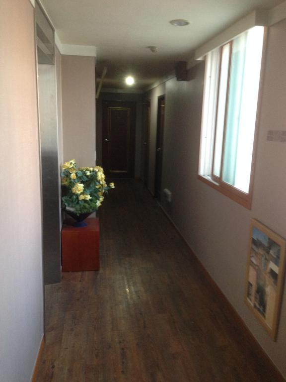 Daegu Goodstay Herotel Exterior foto