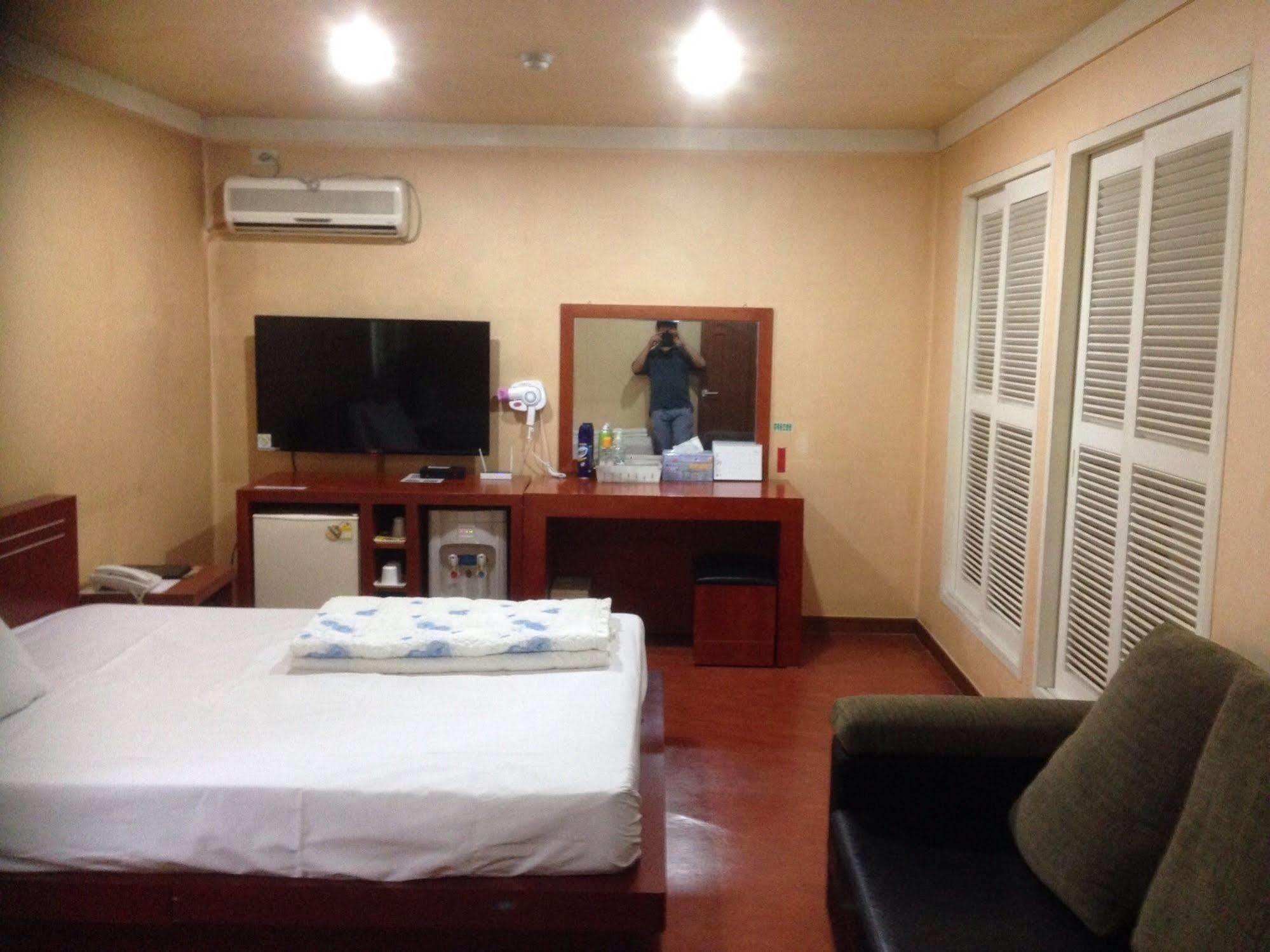 Daegu Goodstay Herotel Exterior foto