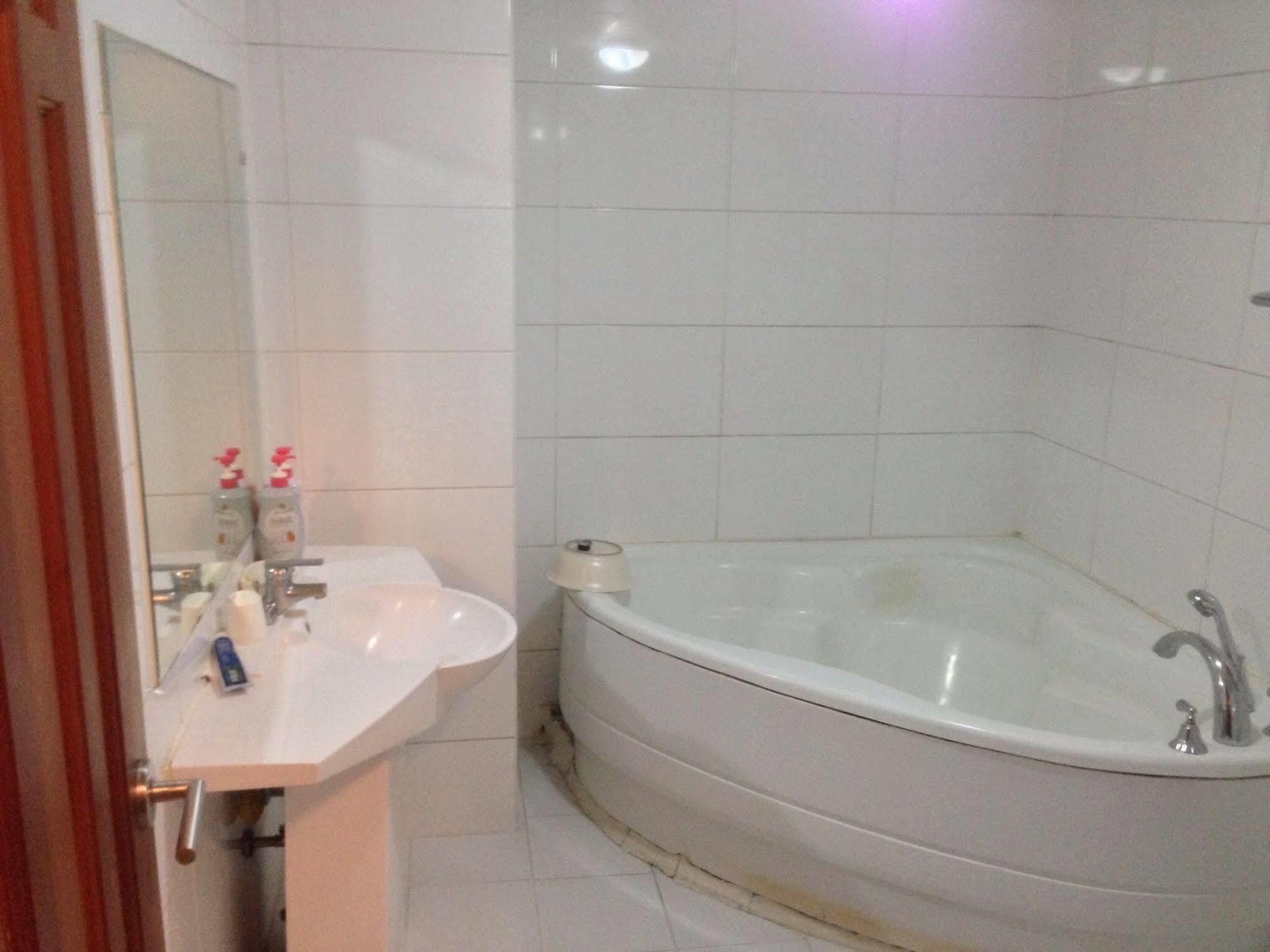 Daegu Goodstay Herotel Exterior foto